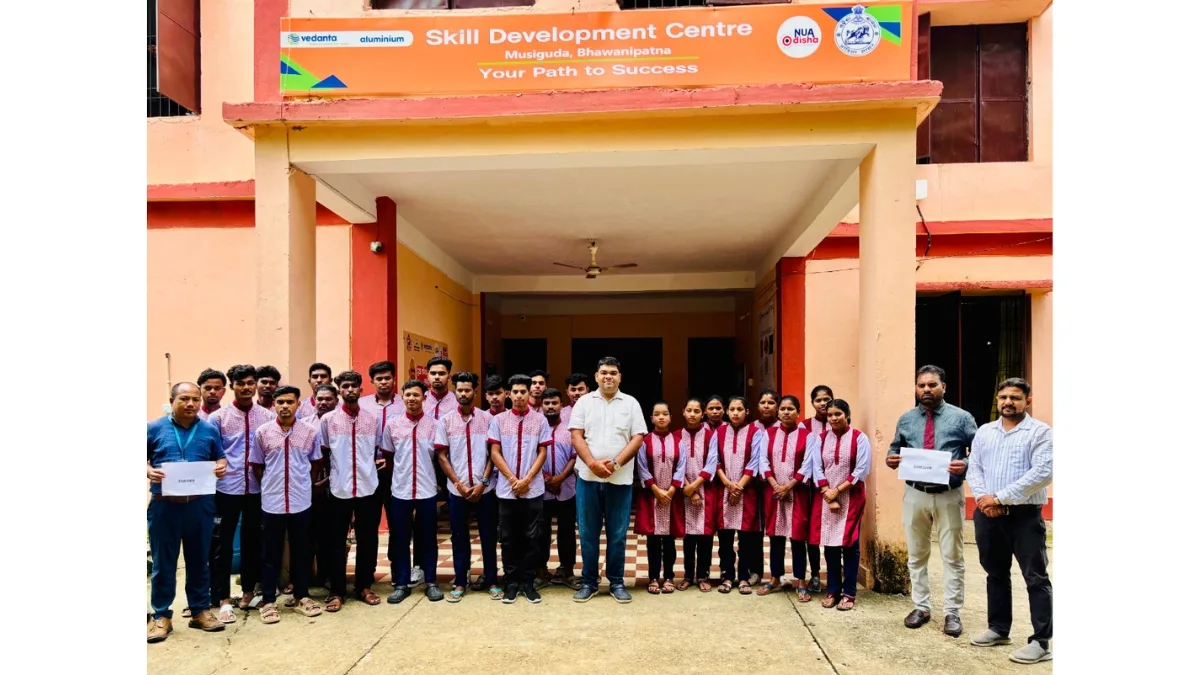 Vedanta Lanjigarh’s Skills Training Centre Secures 93% Job Placement for 21st First Food & Beverage (F&B) Batch in Kalahandi