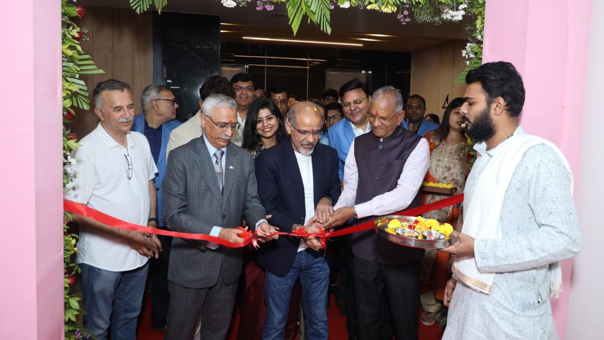 India Accelerator Launches Startup Centre in Surat - PNN